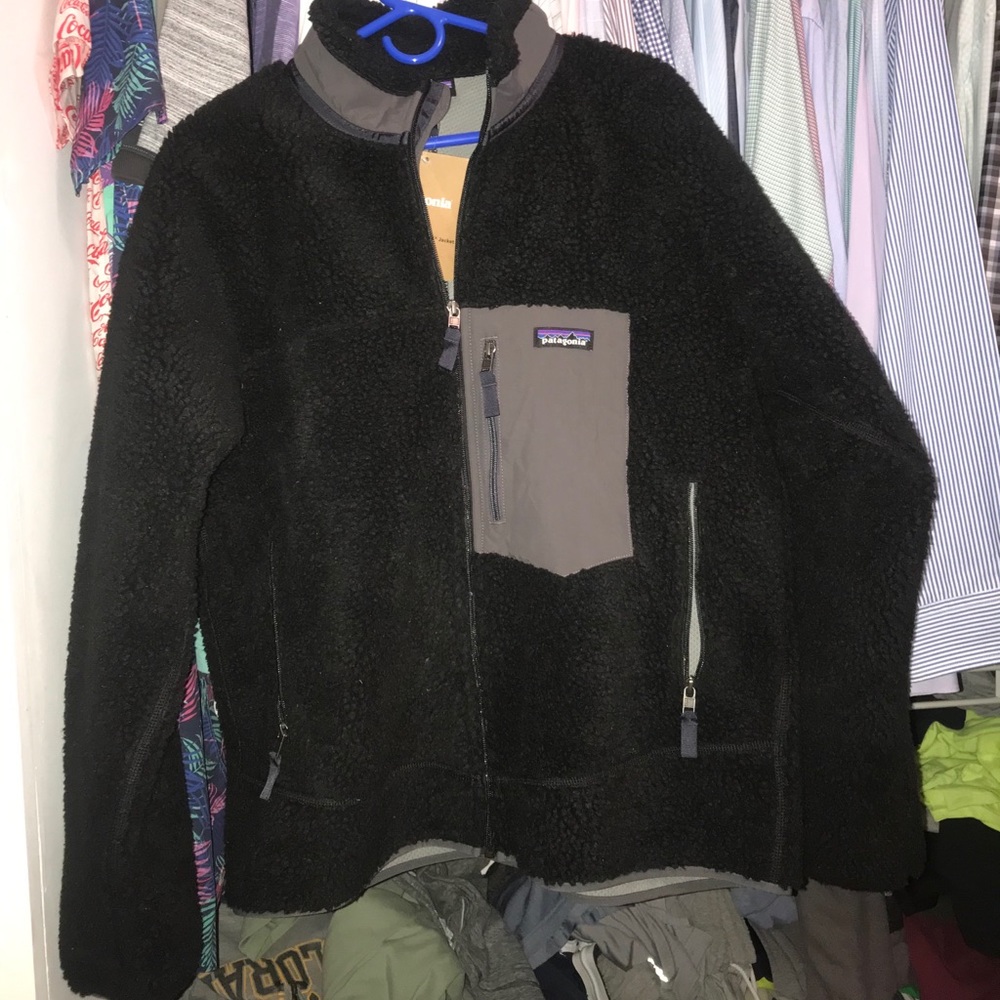Patagonia fleece (black) (men’s large)